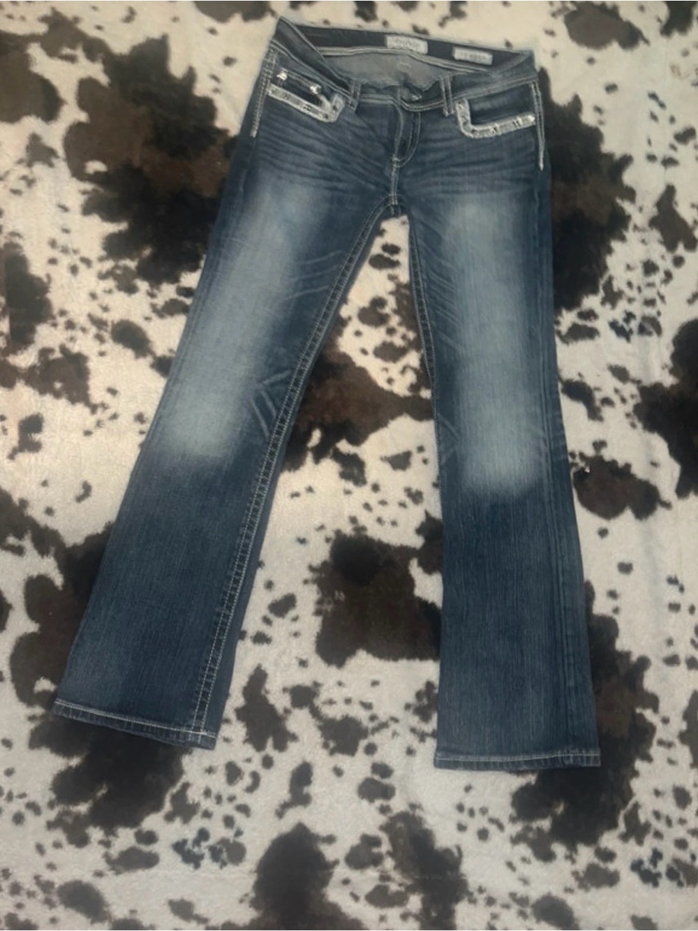 Daytrip Women’s Boot Cut Jeans in Faded Blue Denim